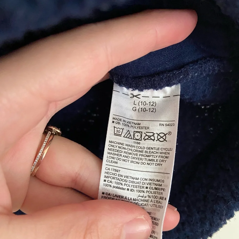 Old Navy girl’s old
